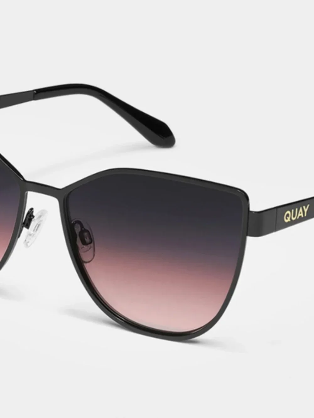 QUAY AUSTRALIA In Pursuit Sunglasses 64 16 145 New with Case and Cleaning Cloth